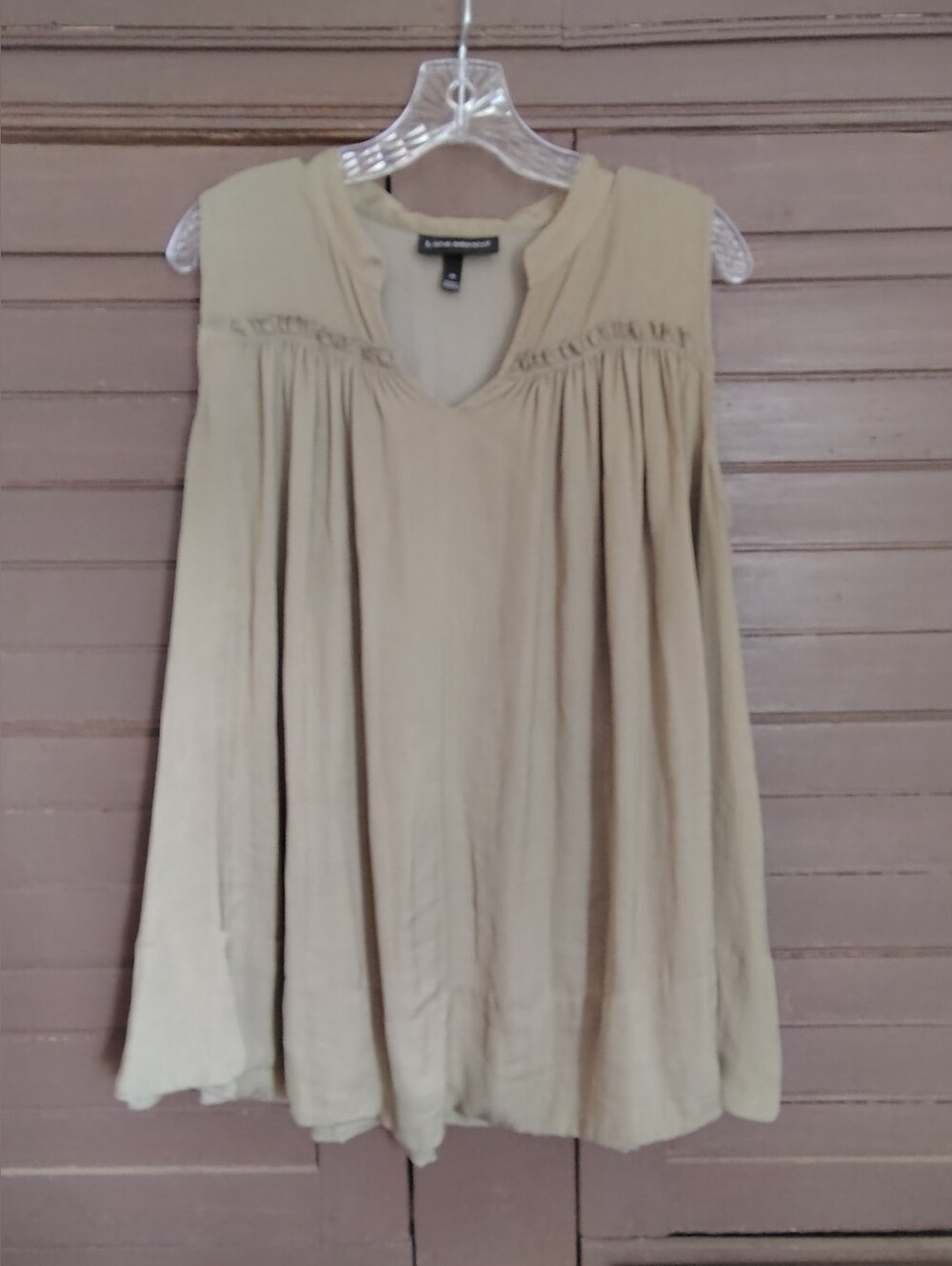 Lane Bryant Olive Green Sleeveless Flowy Blouse / Top Size 14
